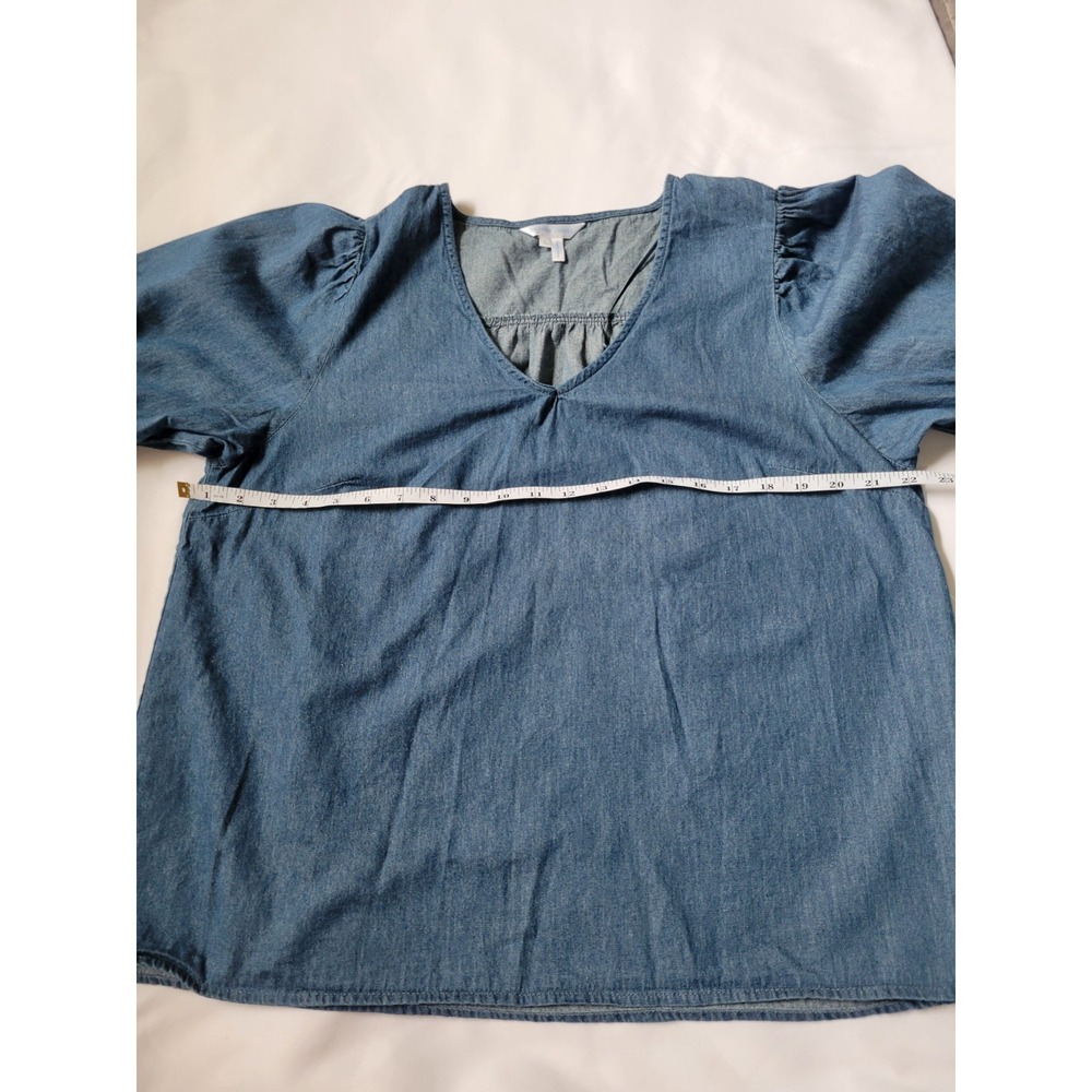 Draper James Chambray Heidi V-Neck Puff Sleeve Denim Blue Women's Top Sz L - Picture 3 of 8